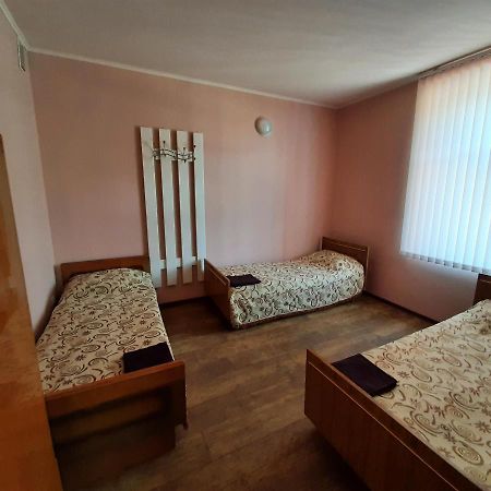 Хостел : Ул. Белопольское Шоссе 21 苏梅 外观 照片